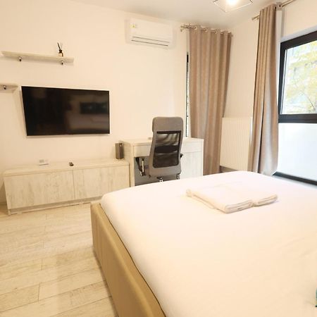 Smart Concept Living Plaza Apartment Bucharest Luaran gambar